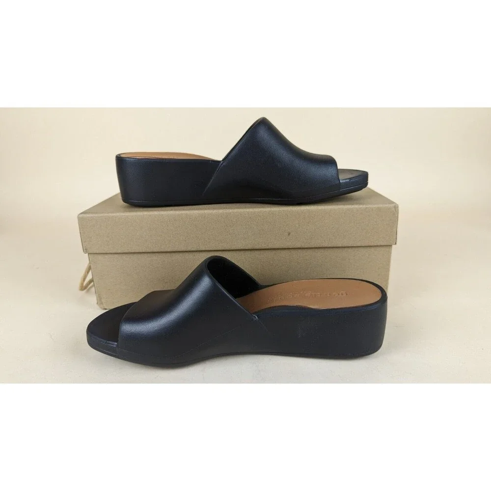 Gentle Souls Gisele EVA Wedge Slide Sandals Womens 8 M Black Open Toe Shoes NWB
